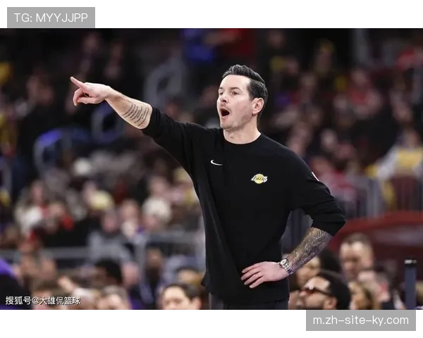 肯纳德遭弃用八村垒球权寥寥 雷迪克用人偏好引更衣室担忧 肯纳德遭弃用八村垒球权寥寥 雷迪克用人偏好引更衣室担忧