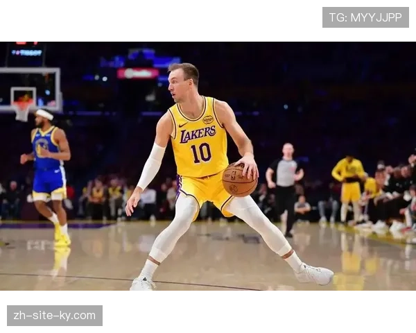 肯纳德0.6秒三分绝杀魔术 湖人九连胜巩固西部第三席位